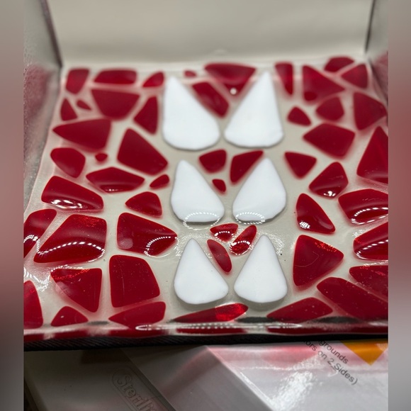Red & white fused art glass plate. 9x9 - Picture 2 of 9